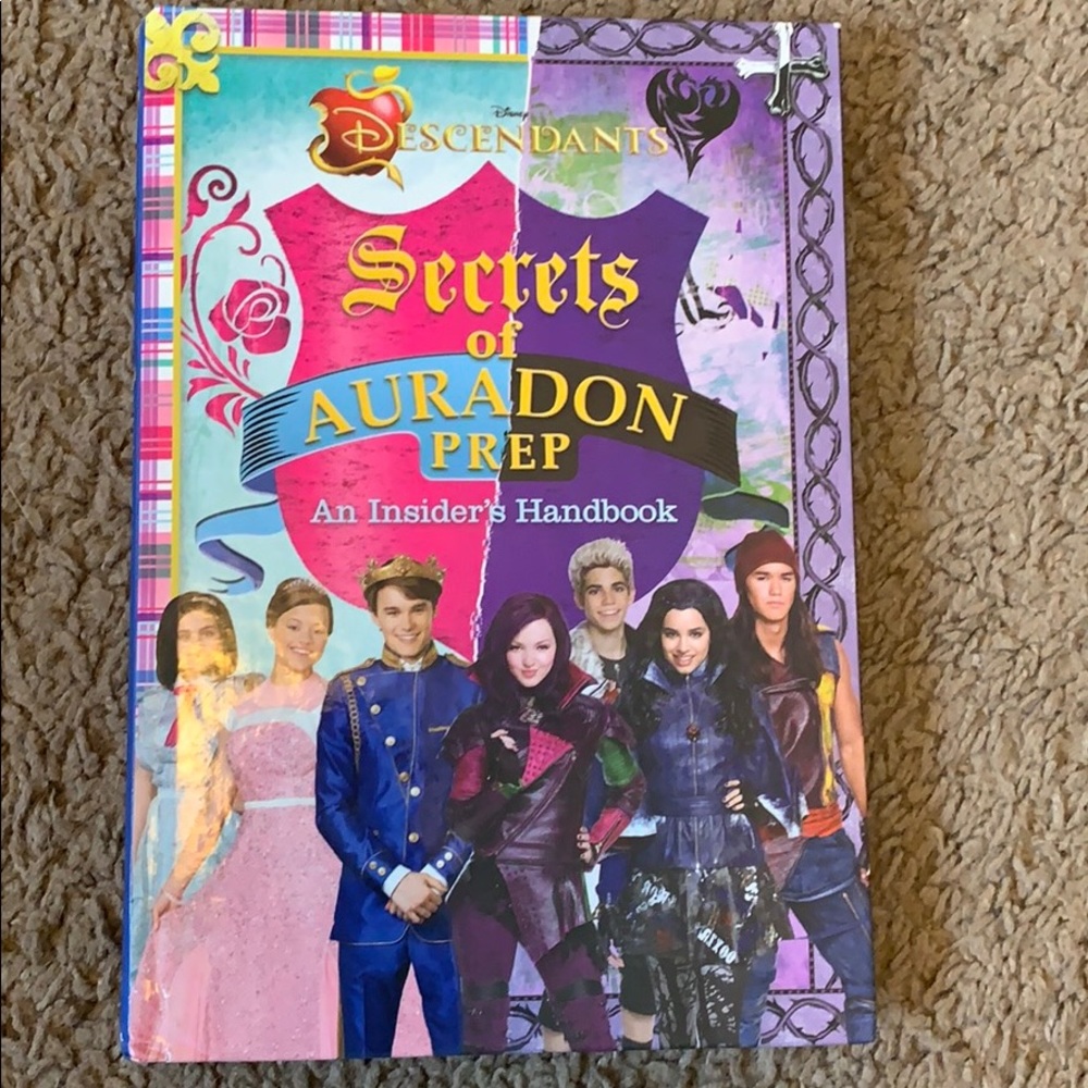 Descendants Secrets of Auradon Prep handbook
